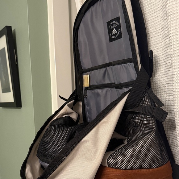 Adidas White and Brown Backpack - Picture 8 of 9